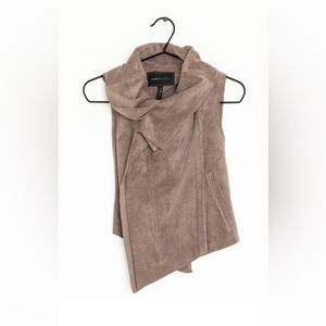 BCBG Maxazria Vest  XS Pre owned tan color like new